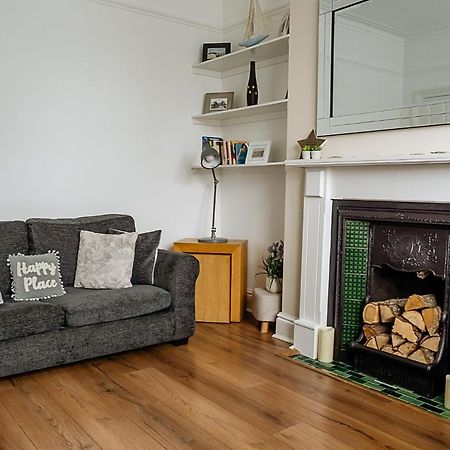 Sunny Seaside Beach House Lytham Centre Sleeps 8 ลิธึม เซนต์ แอนน์ส ภายนอก รูปภาพ