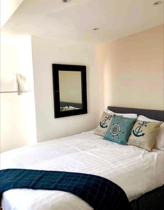 Sunny Seaside Beach House Lytham Centre Sleeps 8 ลิธึม เซนต์ แอนน์ส ภายนอก รูปภาพ