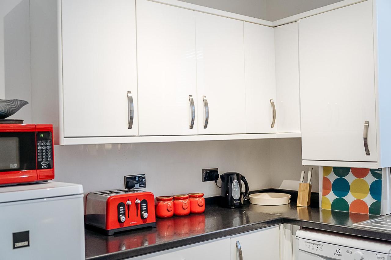 Sunny Seaside Beach House Lytham Centre Sleeps 8 ลิธึม เซนต์ แอนน์ส ภายนอก รูปภาพ